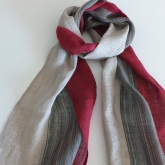 Szal lniany Nr 022 szary pr��ki malina