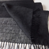 Szal lniany czarny z haftem