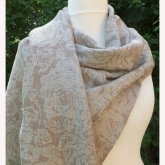 Szal lniany szary z nadrukiem w r�e 44x204