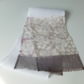 Szal lniany Nr 002 bia�o-pastelowo kwiatowy